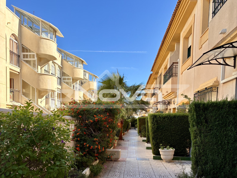 Long-term bungalow rental by the sea - Calle Mayor 12, La Zenia. #2056