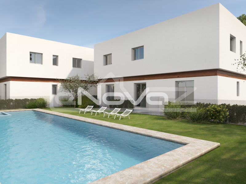 Exclusive residential development of modern, newly built townhouses in Villamartín. #2063