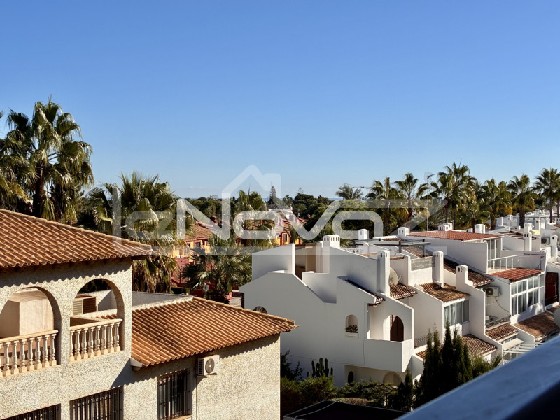 Апартаменти з двома спальнями в Orihuela Costa Cabo Roig. #2065