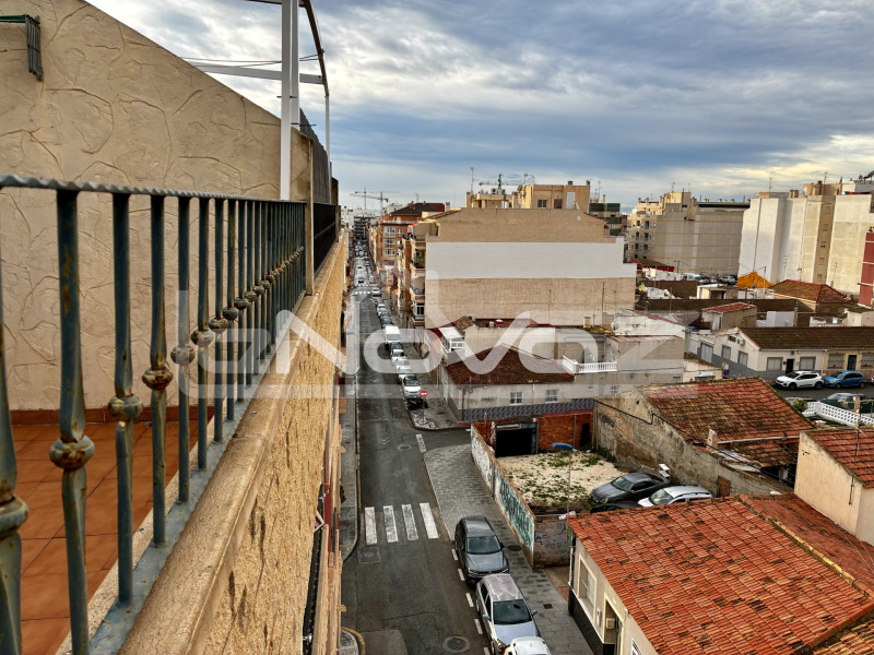 Torrevieja. Atico. Tágas három hálószobás apartman. #2066