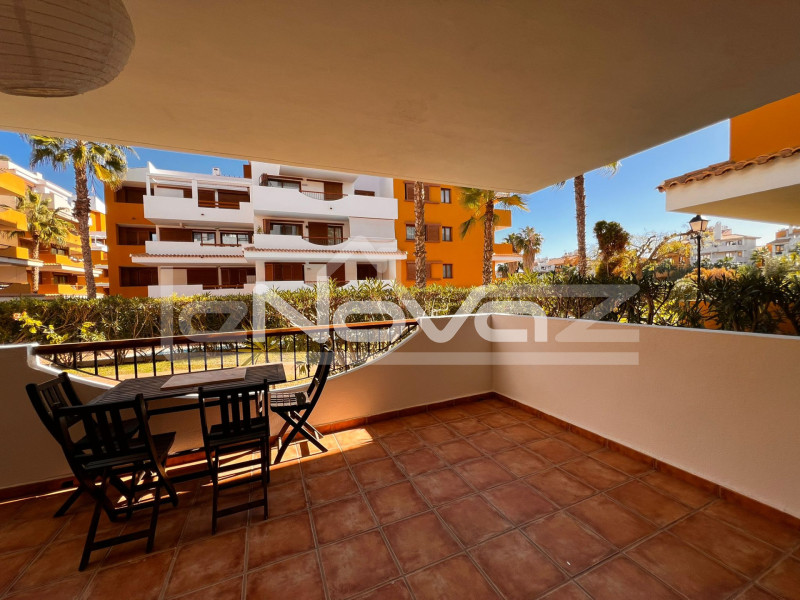 Gyönyörű földszinti lakás La Entrada urbanizációjában. #2067