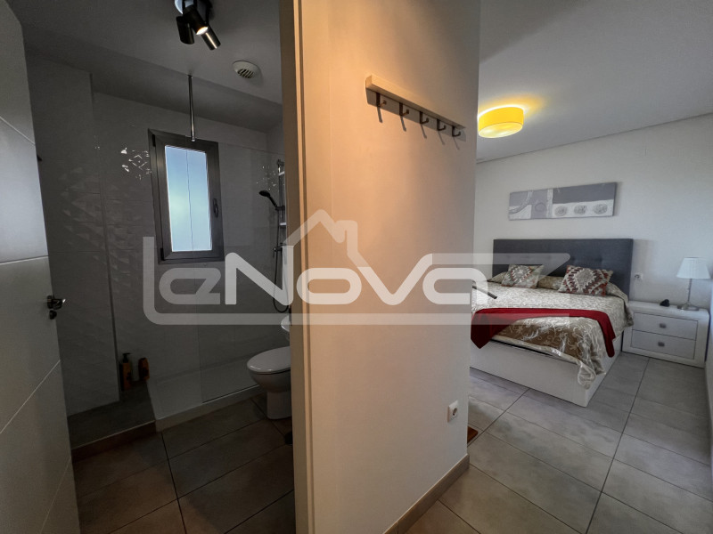 Апартаменти на першому поверсі в Лос-Дольсес – комфорт та ексклюзивність. #2068