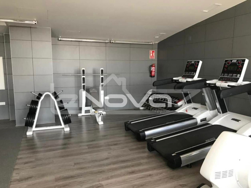 Апартаменти на першому поверсі в Лос-Дольсес – комфорт та ексклюзивність. #2068