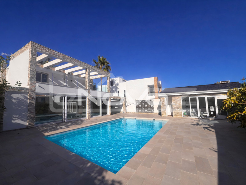 Magnifique villa à La Zenia – prête à emménager. #2069