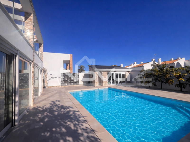 Magnifique villa à La Zenia – prête à emménager. #2069
