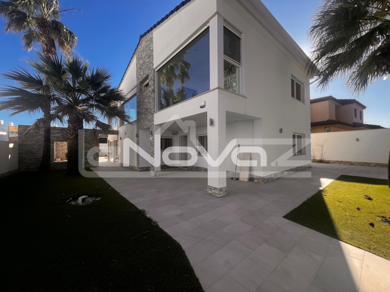 Magnifique villa à La Zenia – prête à emménager. #2069