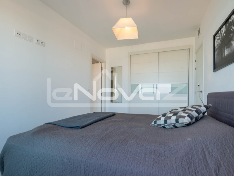 Appartement de luxe au cinquième étage avec balcons magnifiques et vue imprenable sur la Méditerranée. #2071