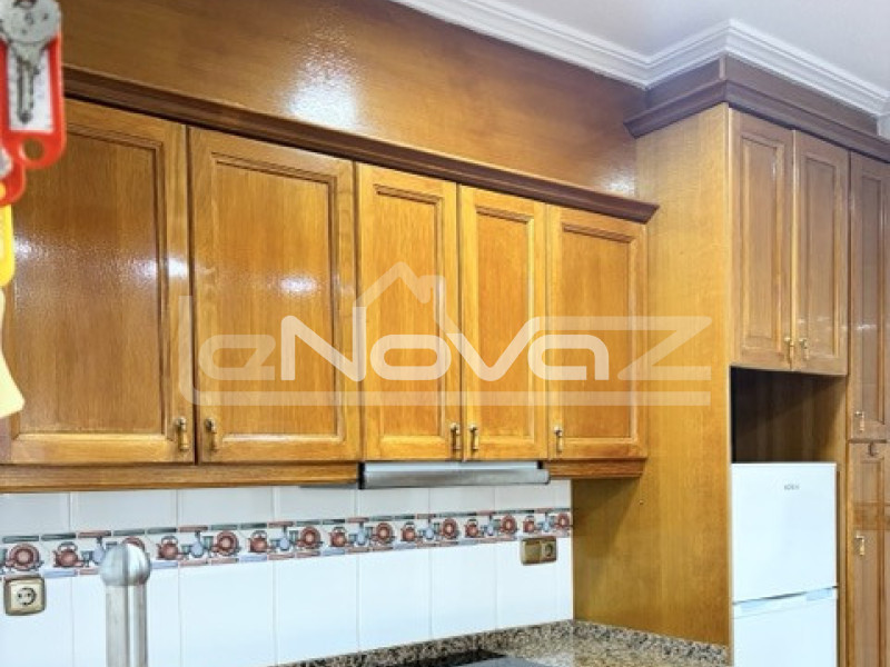 Háromszintes bungaló Lomas De Cabo Roigban. #2072