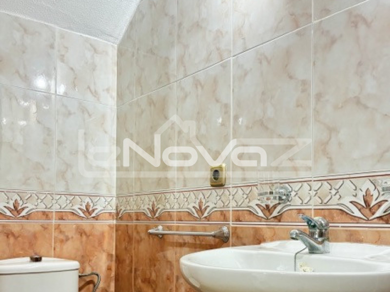 Háromszintes bungaló Lomas De Cabo Roigban. #2072