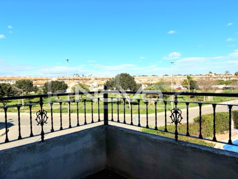 Háromszintes bungaló Lomas De Cabo Roigban. #2072