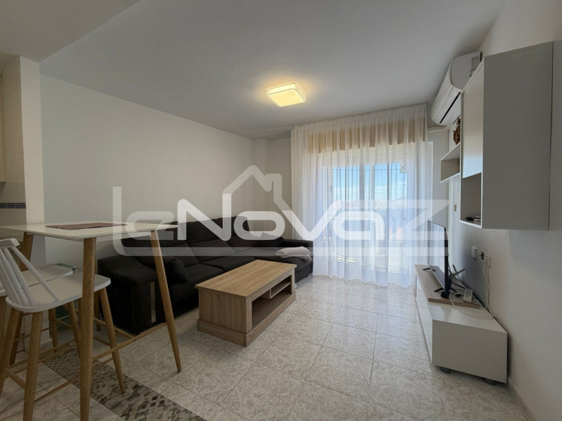 Three-room apartment in the center of Torrevieja. #2077