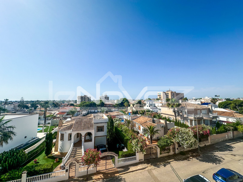 Пентхаус з 2 спальнями з видом на море в La Zenia. #2079