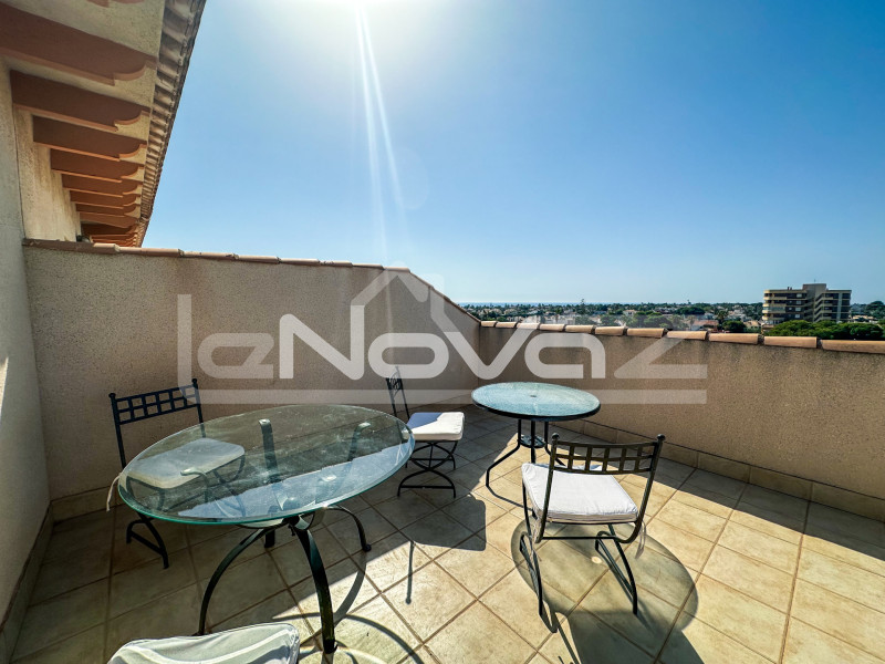 Пентхаус з 2 спальнями з видом на море в La Zenia. #2079