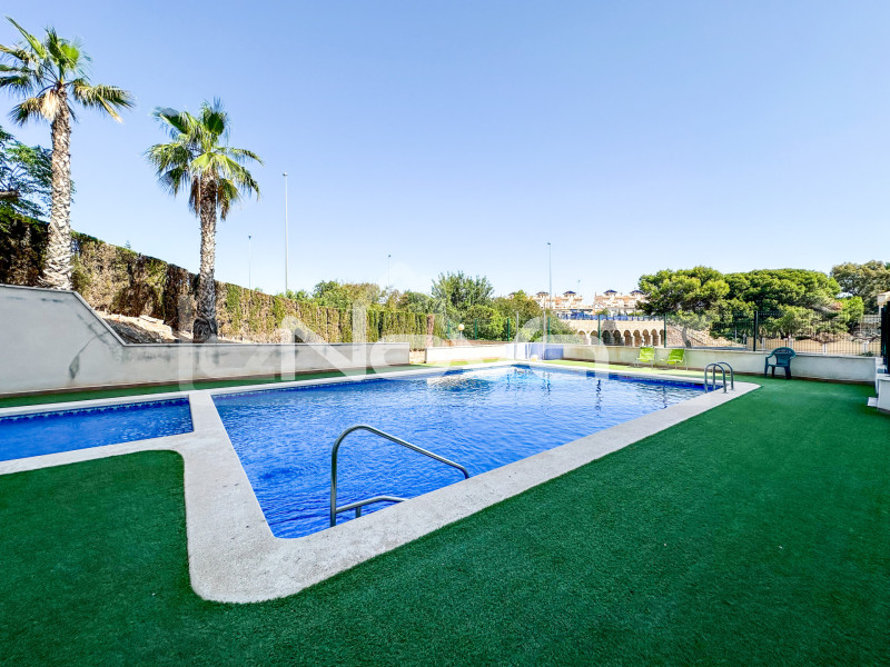 Пентхаус з 2 спальнями з видом на море в La Zenia. #2079