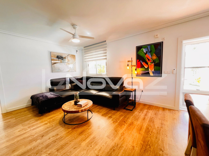 Світла кутова квартира на першому поверсі лише за 700 м від моря – Mil Palmeras. #2080