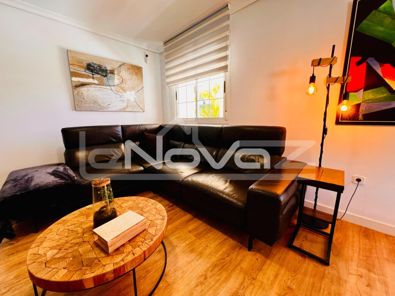 Світла кутова квартира на першому поверсі лише за 700 м від моря – Mil Palmeras. #2080