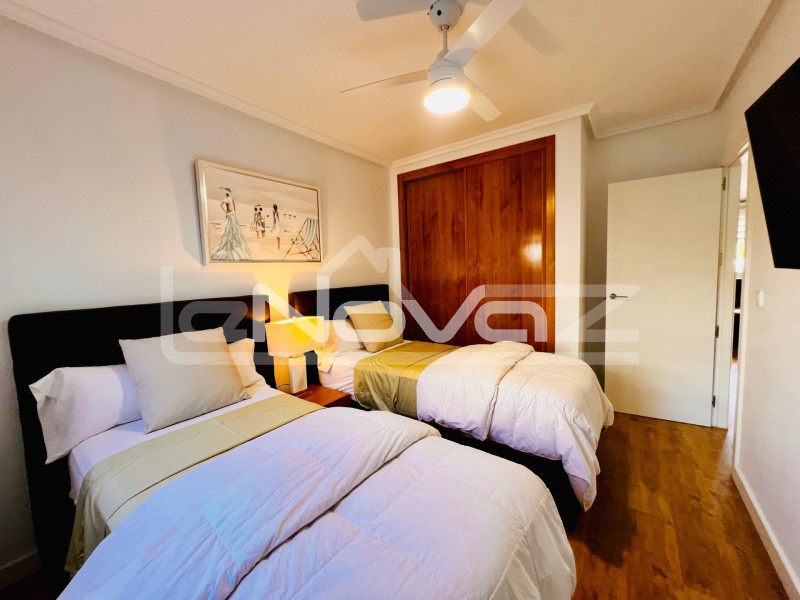 Світла кутова квартира на першому поверсі лише за 700 м від моря – Mil Palmeras. #2080