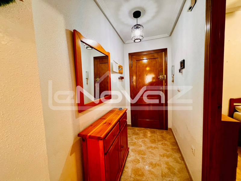 2-кімнатна квартира з басейном в центрі Торрев'єхи, поруч з парком Націонес. #2082