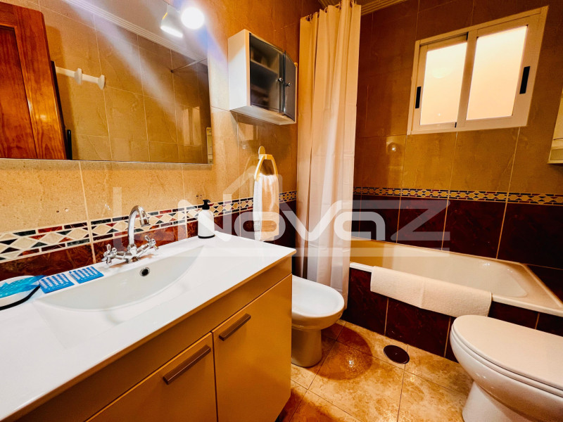 2-кімнатна квартира з басейном в центрі Торрев'єхи, поруч з парком Націонес. #2082