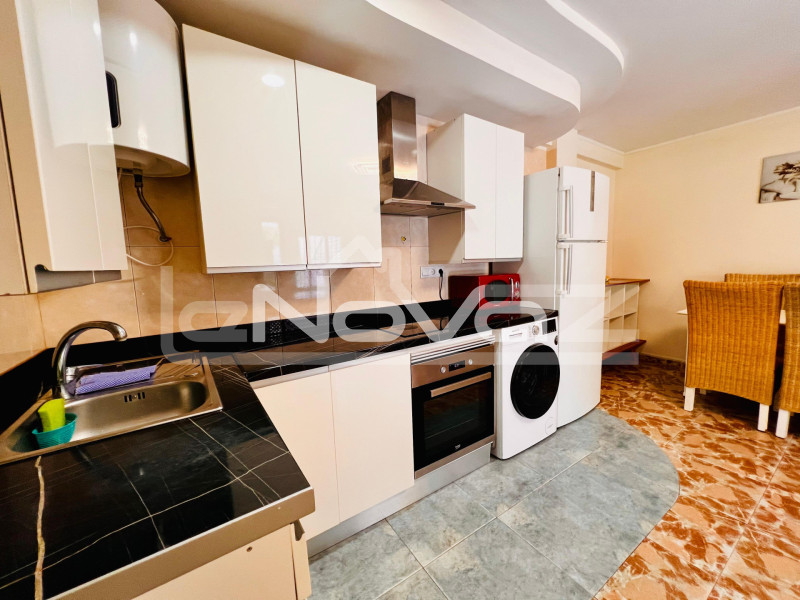 Затишна 2-кімнатна квартира всього за 2 хвилини від моря – район Ла Велета, Торрев'єха. #2083