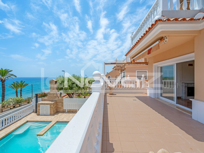 Villa négy hálószobával La Mata. #2088