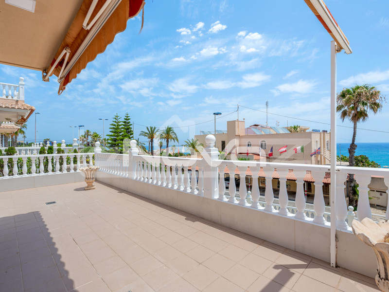 Villa négy hálószobával La Mata. #2088