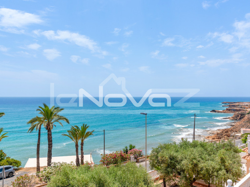 Villa négy hálószobával La Mata. #2088