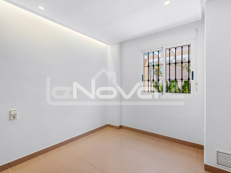 Villa négy hálószobával La Mata. #2088