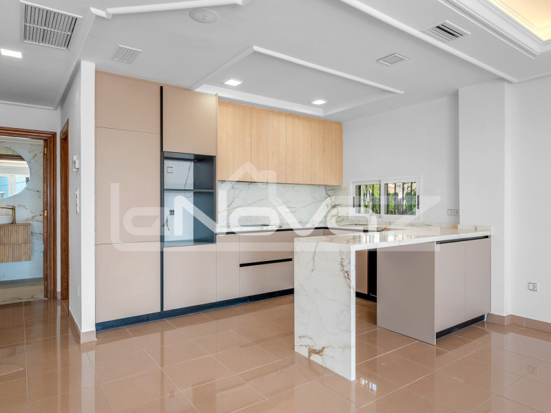 Villa négy hálószobával La Mata. #2088