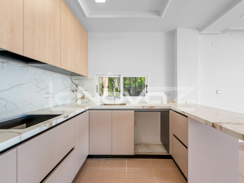 Villa négy hálószobával La Mata. #2088