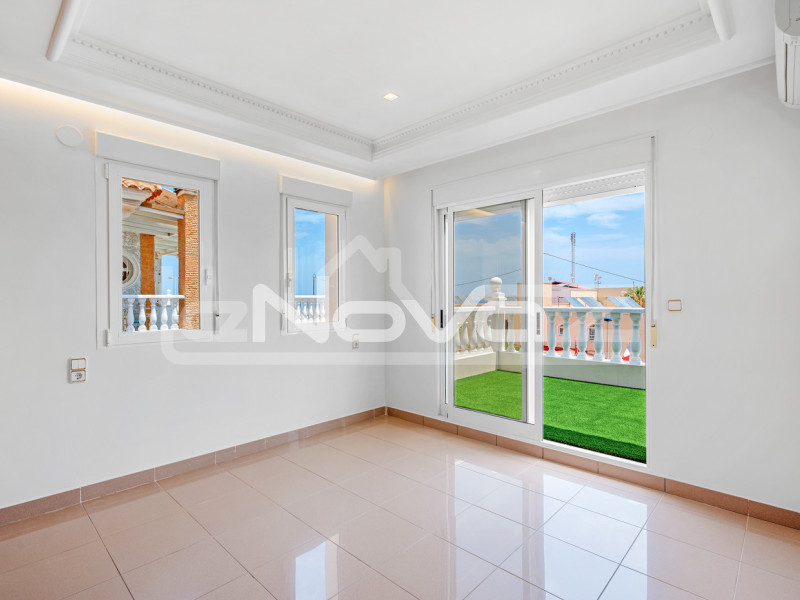 Villa négy hálószobával La Mata. #2088