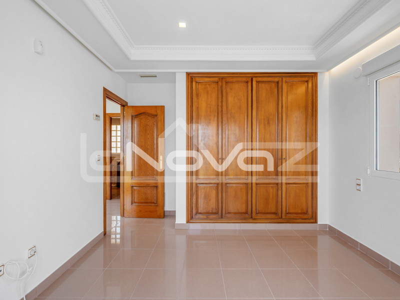 Villa négy hálószobával La Mata. #2088