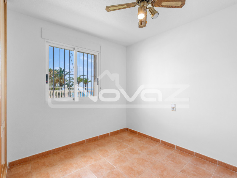 Villa négy hálószobával La Mata. #2088