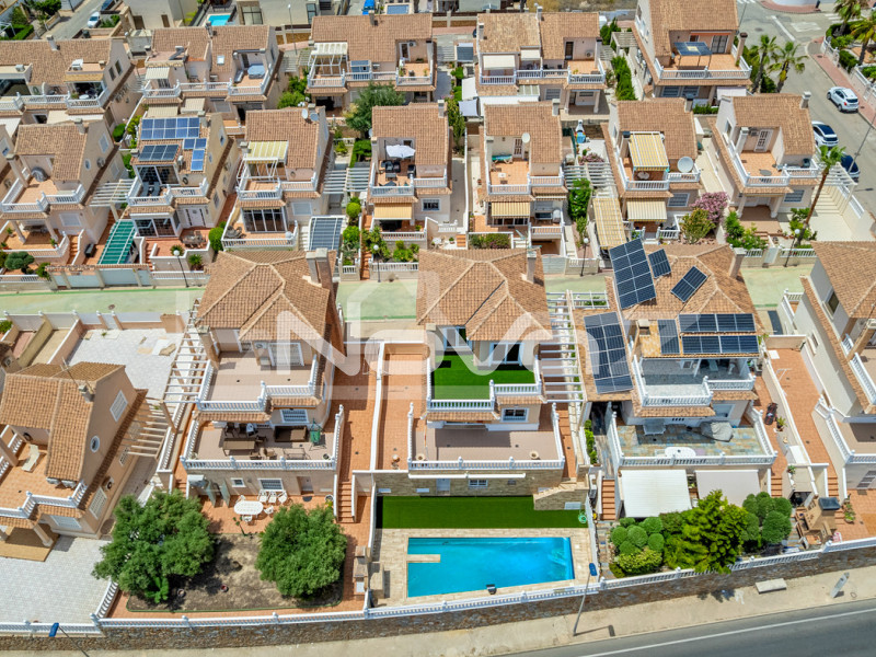 Villa négy hálószobával La Mata. #2088