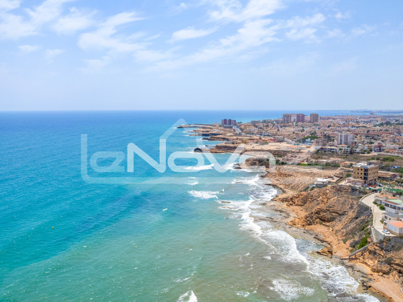 Villa négy hálószobával La Mata. #2088