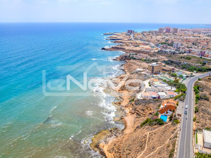 Villa négy hálószobával La Mata. #2088