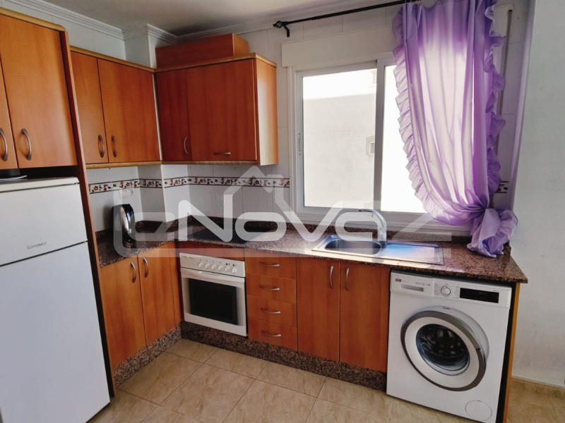 Апартаменти в Торрев'єсі, 10 хвилин пішки від зручностей та моря. #2092