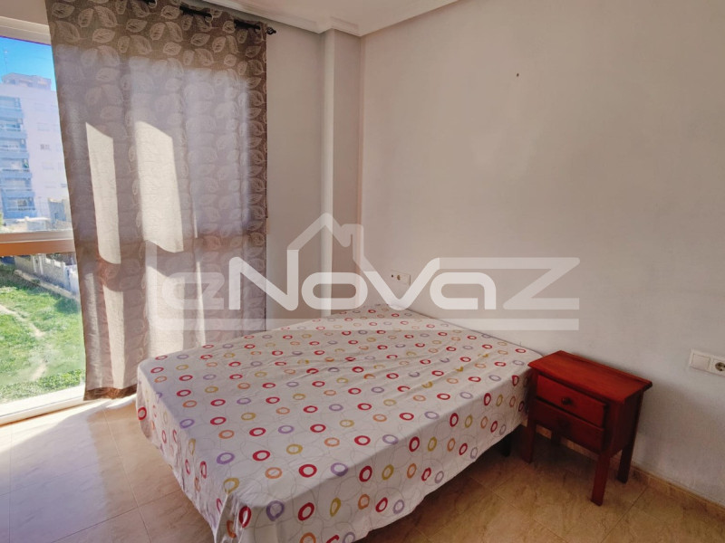 Апартаменти в Торрев'єсі, 10 хвилин пішки від зручностей та моря. #2092