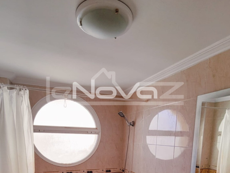 Апартаменти в Торрев'єсі, 10 хвилин пішки від зручностей та моря. #2092