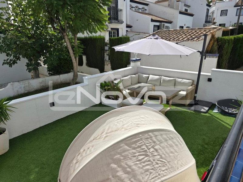 Неймовірний повністю відремонтований бунгало на першому поверсі в Лос-Дольсес. #2095