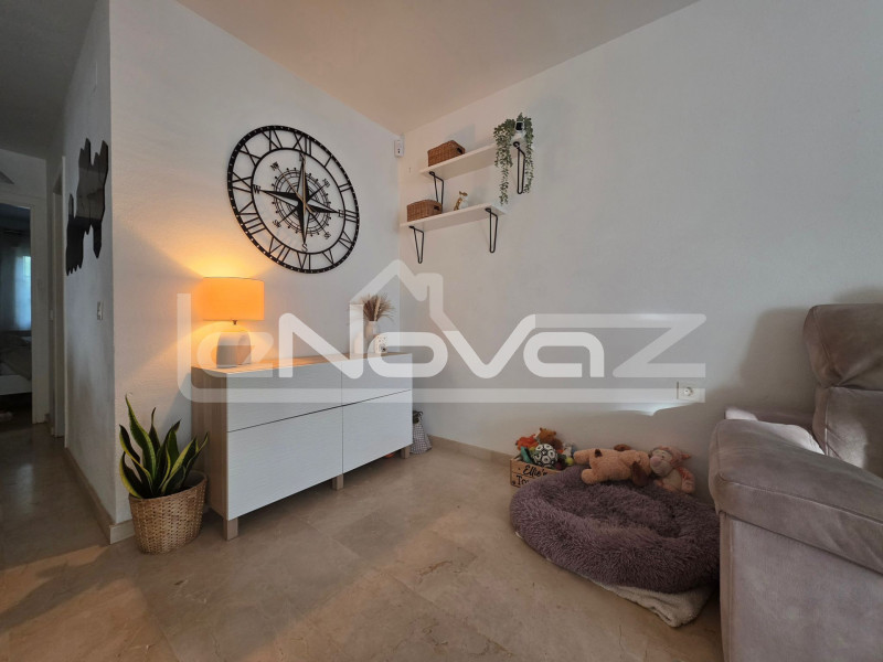 Неймовірний повністю відремонтований бунгало на першому поверсі в Лос-Дольсес. #2095