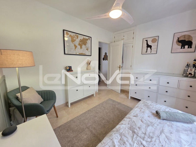 Неймовірний повністю відремонтований бунгало на першому поверсі в Лос-Дольсес. #2095