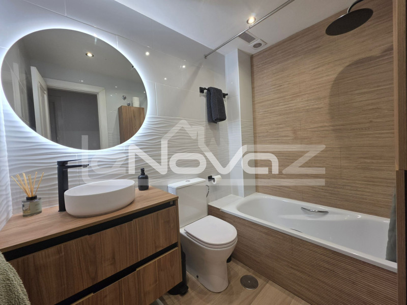 Неймовірний повністю відремонтований бунгало на першому поверсі в Лос-Дольсес. #2095