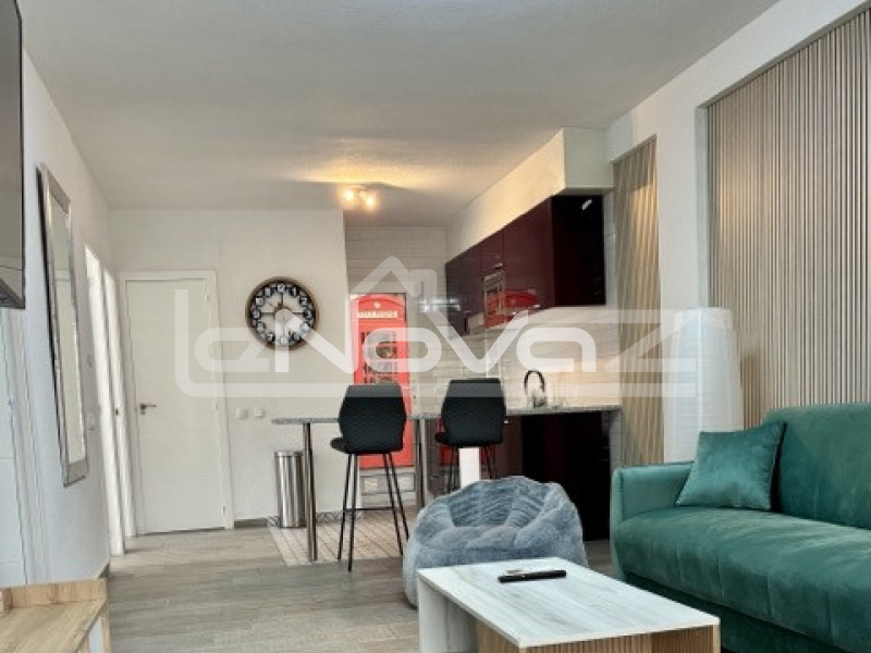 Wohnung im modernen Stil renoviert. #2098