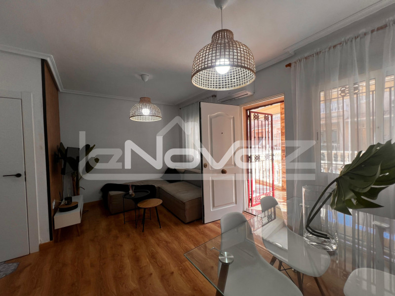 Magnifique maison de ville entièrement rénovée au cœur de Playa Flamenca. #2103
