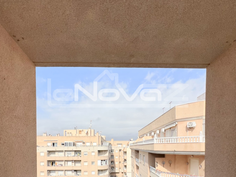 Zwei-Zimmer-Wohnung in der Calle Maldonado in Torrevieja. #2104