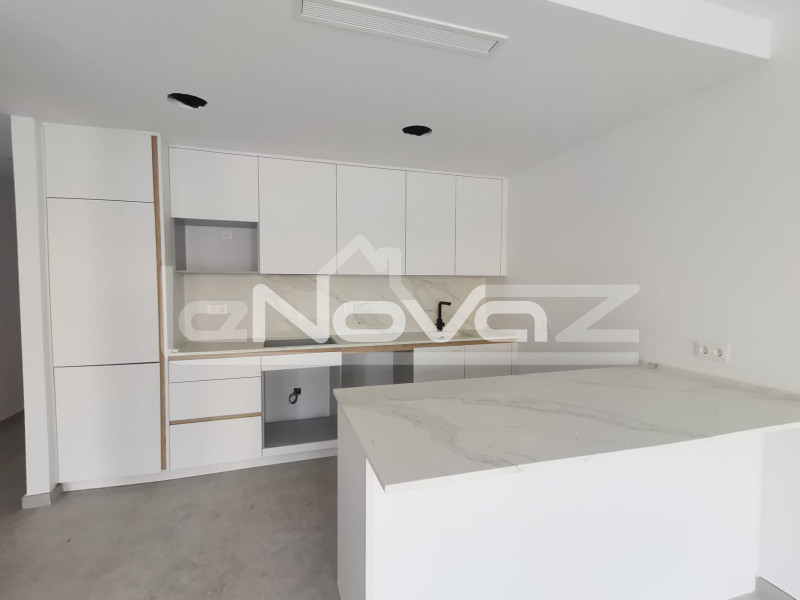 Appartement entièrement rénové au rez-de-chaussée à Torrevieja. #2110