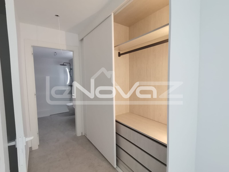 Appartement entièrement rénové au rez-de-chaussée à Torrevieja. #2110