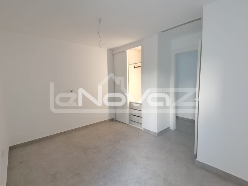 Appartement entièrement rénové au rez-de-chaussée à Torrevieja. #2110
