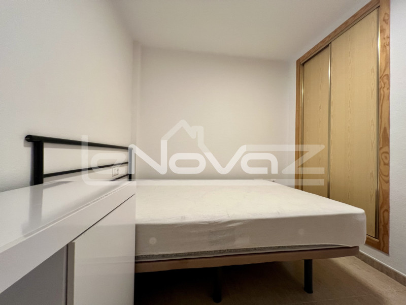 One-bedroom apartment. Newly renovated. Great location.. #2113
